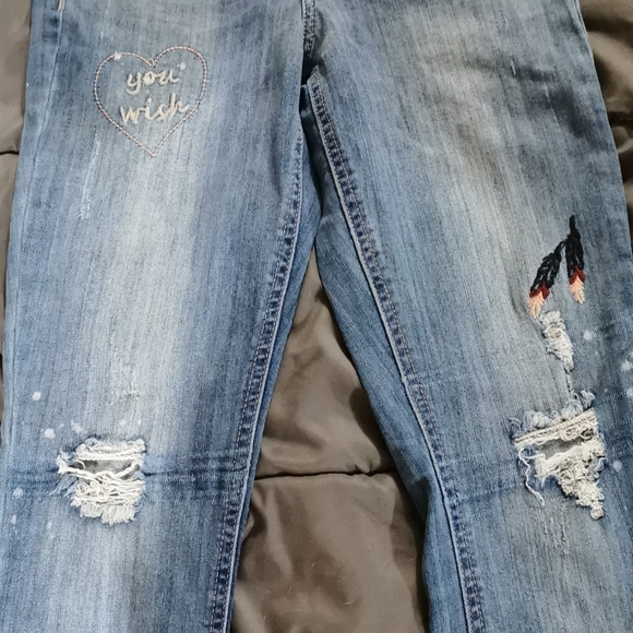 Adam Levine skinny jeans - Picture 2 of 4